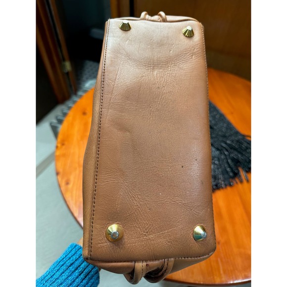 Vintage Wilsons Golden Brown Leather  Bag - Picture 10 of 11